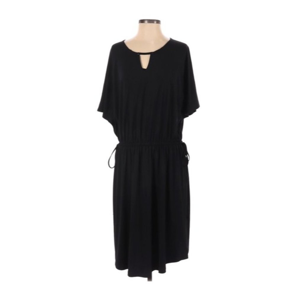 Halston black fit & flare flutter sleeve Dress S